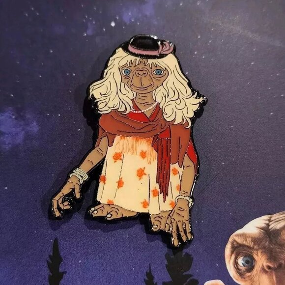 Loungefly E.T. The Extra-Terrestrial Dressed Up Costume Enamel Pin NEW - Picture 1 of 7